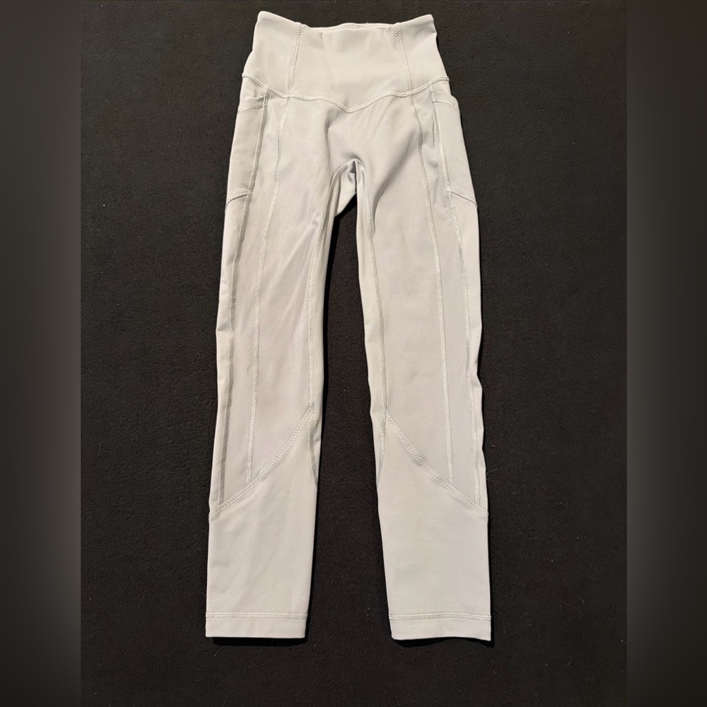 Lululemon Athletic Leggings‎ White Pockets Women's Size 2